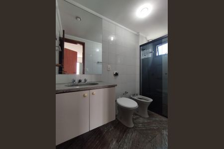 Apartamento para alugar com 192m², 3 quartos e 3 vagasBanheiro da Suíte 2