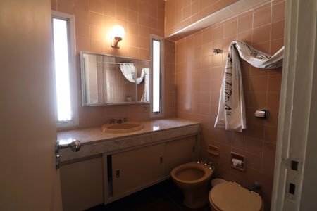 Apartamento para alugar com 150m², 4 quartos e 1 vagaBanheiro da Suíte