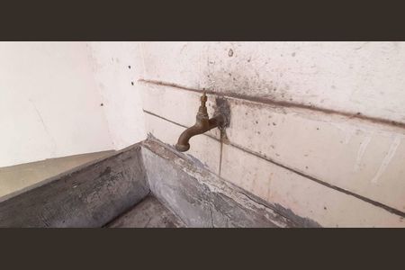 Casa à venda com 150m², 5 quartos e 1 vagaCasa 1 - Área de Serviço