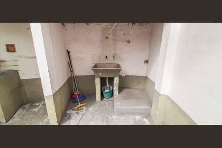 Casa à venda com 150m², 5 quartos e 1 vagaCasa 2 - Área de Serviço