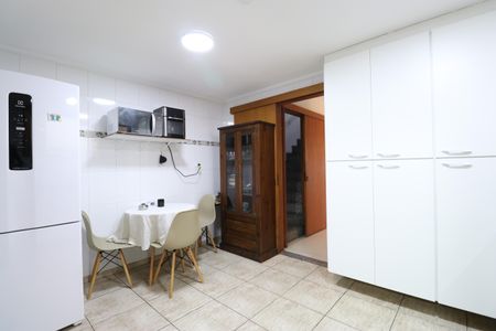 Casa à venda com 300m², 3 quartos e 4 vagasCozinha