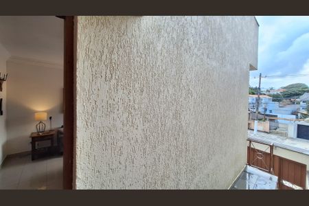 Casa à venda com 300m², 3 quartos e 4 vagasVista