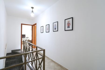 Casa à venda com 300m², 3 quartos e 4 vagasCorredor