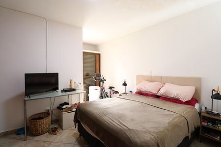 Casa à venda com 300m², 3 quartos e 4 vagasSuíte 1