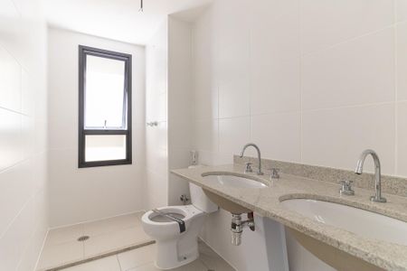 Apartamento à venda com 127m², 4 quartos e 2 vagasBanheiro da Suíte 1