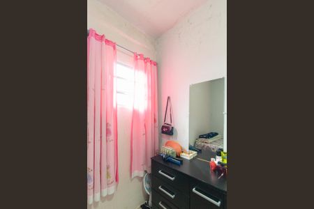 Casa à venda com 120m², 4 quartos e 2 vagasQuarto 2