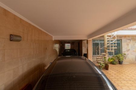 Casa à venda com 251m², 3 quartos e 3 vagasQuintal