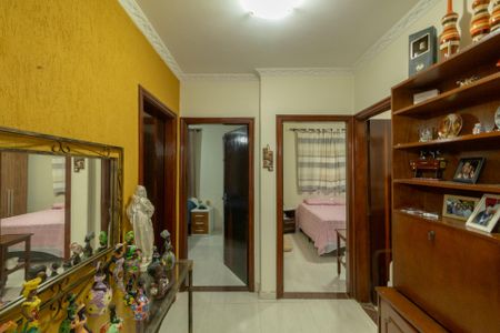 Casa à venda com 251m², 3 quartos e 3 vagasCorredor
