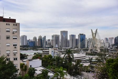 Apartamento à venda com 261m², 4 quartos e 4 vagasVista do Quarto 1