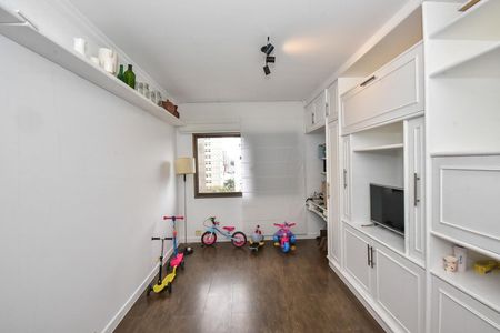 Apartamento à venda com 261m², 4 quartos e 4 vagasQuarto 1