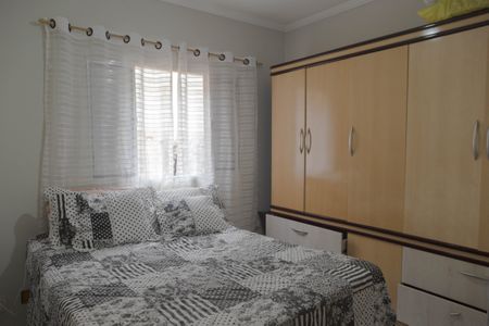 Casa à venda com 220m², 5 quartos e sem vagaQuarto 2 Casa 1