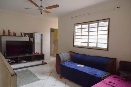 Casa à venda com 220m², 5 quartos e sem vagaSala Casa 2