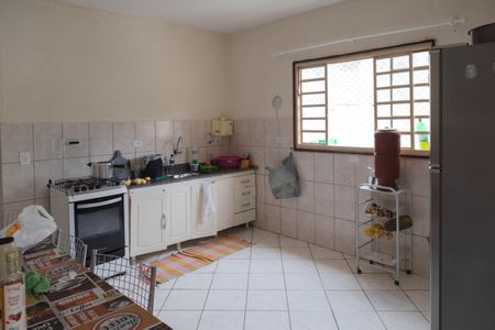 Casa à venda com 220m², 5 quartos e sem vagaCozinha Casa 2