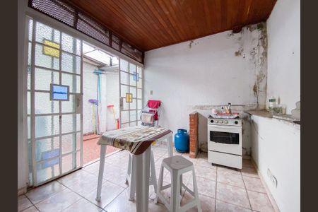 Casa à venda com 300m², 3 quartos e 2 vagas