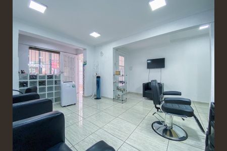 Casa à venda com 300m², 3 quartos e 2 vagas