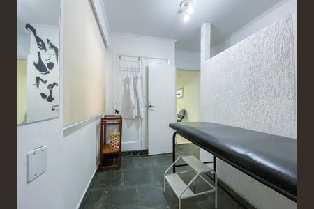 Casa à venda com 300m², 3 quartos e 2 vagas