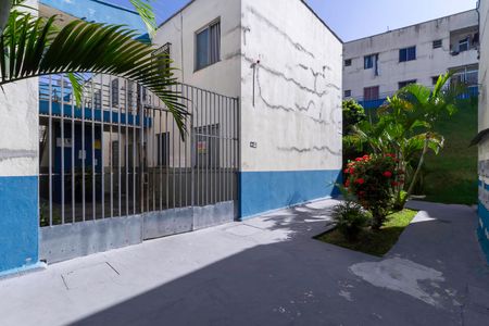 Apartamento à venda com 48m², 2 quartos e 1 vaga Apartamento à venda com 48m², 2 quartos e 1 vagaEntrada