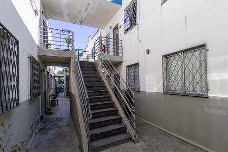 Apartamento à venda com 48m², 2 quartos e 1 vaga Apartamento à venda com 48m², 2 quartos e 1 vagaEntrada