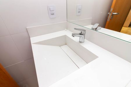 Casa à venda com 127m², 3 quartos e 2 vagasBanheiro da Suíte 2