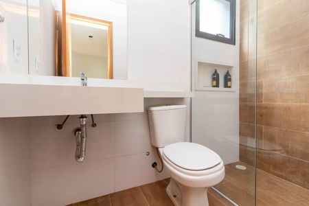 Casa à venda com 127m², 3 quartos e 2 vagasBanheiro da Suíte 2