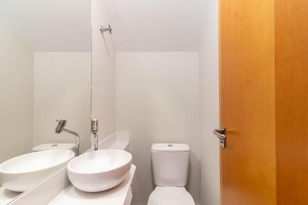 Casa à venda com 127m², 3 quartos e 2 vagasLavabo