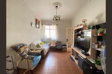 Casa à venda com 100m², 2 quartos e 1 vagaSala