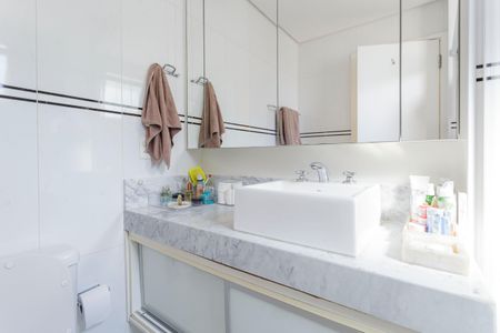 Apartamento à venda com 163m², 2 quartos e 3 vagasBanheiro da Suíte 2