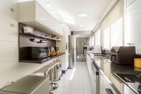 Apartamento à venda com 163m², 2 quartos e 3 vagasCozinha