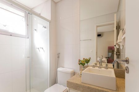 Apartamento à venda com 163m², 2 quartos e 3 vagasBanheiro da Suíte 1