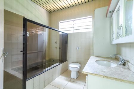 Casa à venda com 50m², 1 quarto e 1 vaga Casa à venda com 50m², 1 quarto e 1 vagaBanheiro