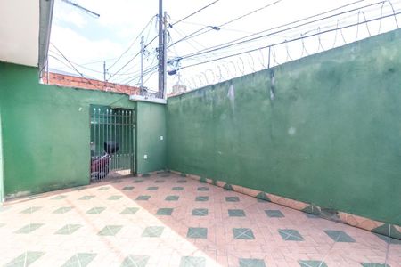 Casa à venda com 50m², 1 quarto e 1 vaga Casa à venda com 50m², 1 quarto e 1 vagaQuintal