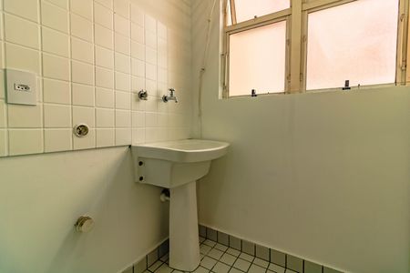 Apartamento para alugar com 65m², 2 quartos e 1 vagaÁrea de Serviço
