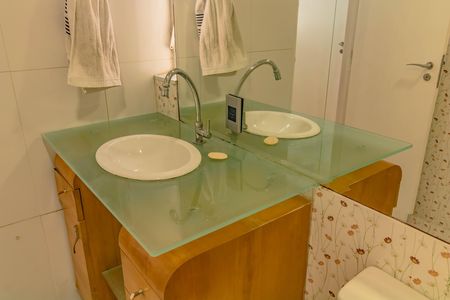 Apartamento para alugar com 65m², 2 quartos e 1 vagaBanheiro