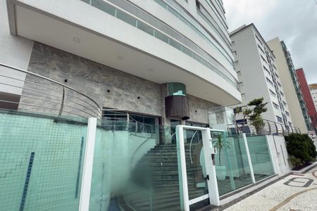 Apartamento para alugar com 299m², 3 quartos e 3 vagasFachada