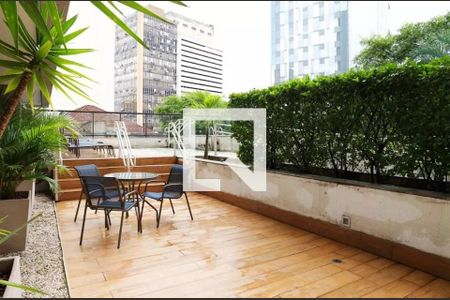 Studio para alugar com 34m², 1 quarto e 1 vaga Studio para alugar com 34m², 1 quarto e 1 vagaPiscina