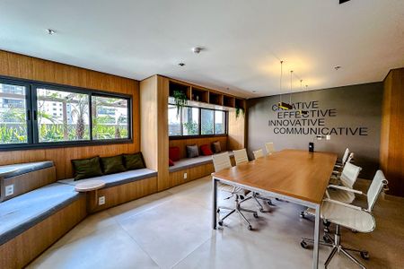 Apartamento para alugar com 25m², 1 quarto e sem vagaÁrea comum - Sala de Reunião