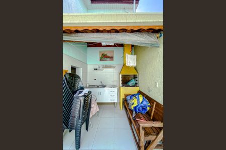 Casa à venda com 197m², 4 quartos e 1 vagaÁrea externa