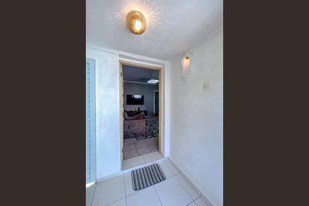 Casa à venda com 197m², 4 quartos e 1 vagaEntrada