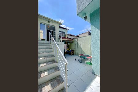 Casa à venda com 197m², 4 quartos e 1 vagaÁrea externa