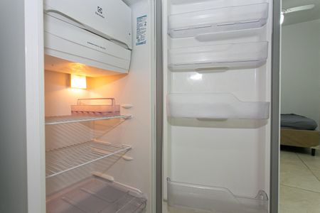 Studio para alugar com 20m², 1 quarto e sem vagaCozinha - Geladeira