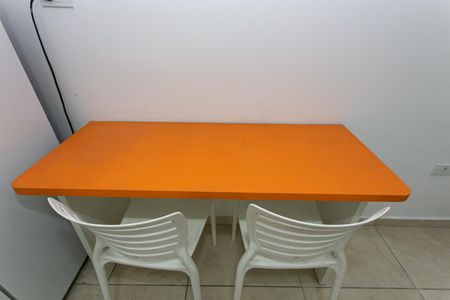 Studio para alugar com 20m², 1 quarto e sem vagaStudio - Mesa e Cadeiras