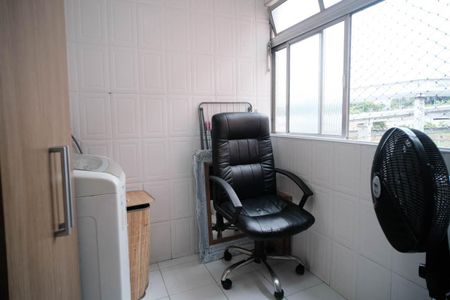 Apartamento à venda com 58m², 3 quartos e 1 vagaÁrea de Serviço