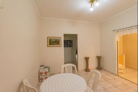 Casa à venda com 359m², 3 quartos e 2 vagas Casa à venda com 359m², 3 quartos e 2 vagasCopa