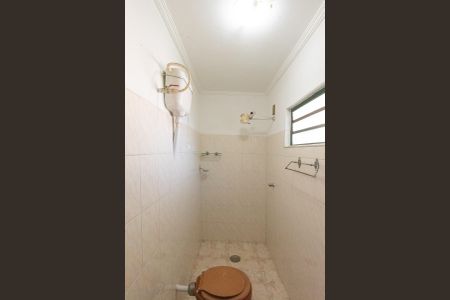 Casa à venda com 359m², 3 quartos e 2 vagas Casa à venda com 359m², 3 quartos e 2 vagasCasa 2- Banheiro