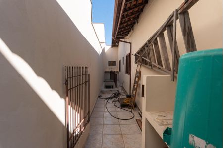 Casa à venda com 359m², 3 quartos e 2 vagas Casa à venda com 359m², 3 quartos e 2 vagasqui
