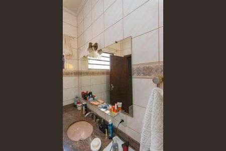 Casa à venda com 359m², 3 quartos e 2 vagas Casa à venda com 359m², 3 quartos e 2 vagasBanheiro Suíte