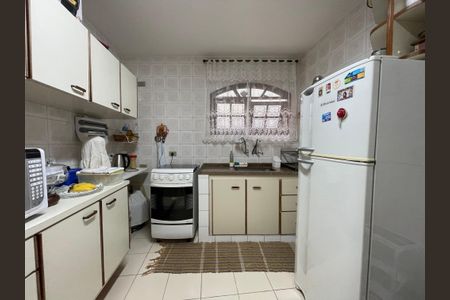 Casa à venda com 50m², 2 quartos e 1 vaga Casa à venda com 50m², 2 quartos e 1 vagaCozinha