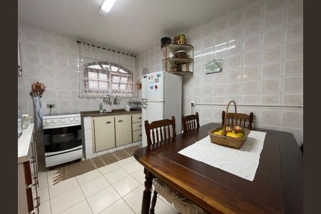 Casa à venda com 50m², 2 quartos e 1 vaga Casa à venda com 50m², 2 quartos e 1 vagaCozinha