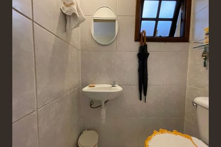 Casa à venda com 50m², 2 quartos e 1 vaga Casa à venda com 50m², 2 quartos e 1 vagaLavabo