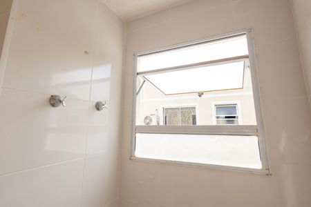 Apartamento para alugar com 50m², 2 quartos e 1 vaga Apartamento para alugar com 50m², 2 quartos e 1 vagaBanheiro